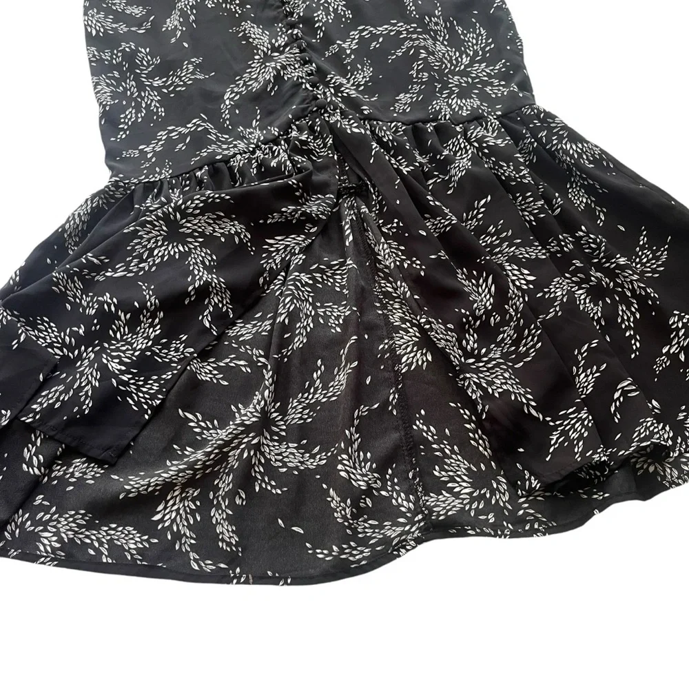 Entro Women’s Sz Small Black White Floral Print Button Front Fishtail Midi Skirt